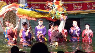 見といて損はないが、チケットの入手に一苦労