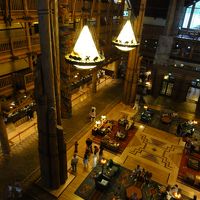 6階から俯瞰したロビー