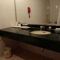 アメニティは一通りそろってます。バスタブ、ドライヤーあり。