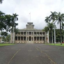 イオラニ宮殿正面