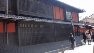 京都らしい町並み　花見小路