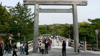 皇大神宮（内宮）の参道口にある宇治橋