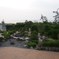 中庭は日本庭園