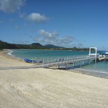 ｸﾞﾗｽﾎﾞｰﾄの船着場。