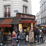 サクレ・クール寺院が目の前！絶景カフェ≪ＬＥ　ＲＯＮＳＡＲＤ≫