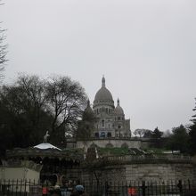 店内からの眺め☆サクレクール寺院が真正面に！