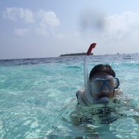 シュノーケリング３点セットは無料で借りれますよ。