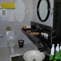 トイレが外で開放的。