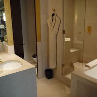 全く同じお風呂とトイレがありました。狭い。