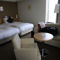 コンフォートツインは３３?でゆったり。荷物を広げても余裕あり