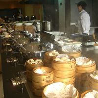 朝食バイキングは、和洋中がそろっていました。