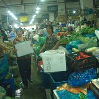 近くに市場があります。