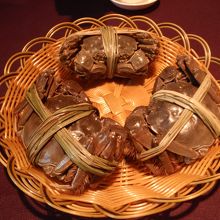 選んだ上海蟹は見せてくれます。