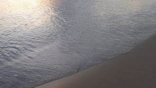 裸足で歩きたくなるビーチ