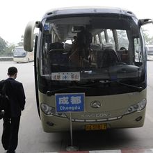 この時に乗った楽山→成都行きのバス。