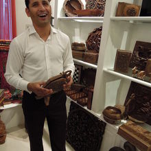 木製品。素晴らしいがカシミール産。