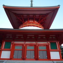 昼間の根本大塔