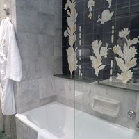 壁面のタイルが素敵