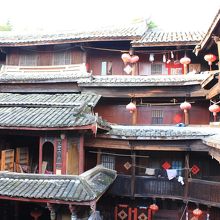 一棟の土楼に一族、200世帯が住んでいるそう