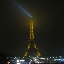 シャイヨー宮から望むエッフェル塔