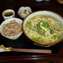 八重山そば定食