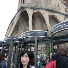 ここは出口です、もうすぐって言われても15分経過 