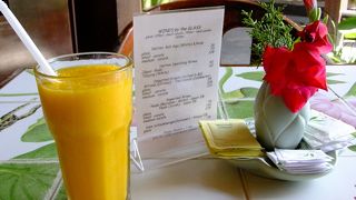 ウブドで歩きつかれたら一休憩、カフェロータス