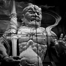 運慶作の仁王像