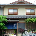 とてもキレイな宿で、純和風の朝食も美味しい!　京都駅からも近いオススメの宿です