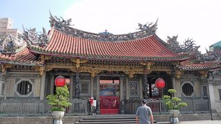 周辺は少し怖い地域なので注意！