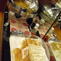 ラウンジの軽食。