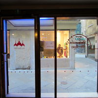 ホテルロビーよりおもての景色