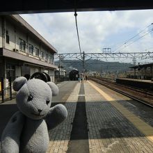 ＳＬ広場は1番ホームの奥です。展示時間以外は閉められます