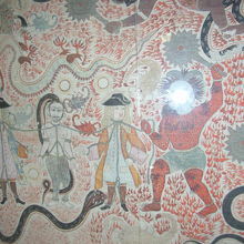 何だかよくわからないけど、近くで見るとぞわっと怖い！