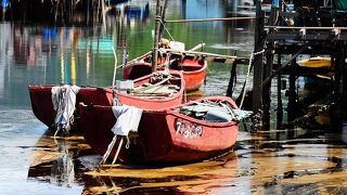 香港で唯一、水上家屋が並ぶ漁村（大澳）