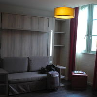 畳めばソファー。