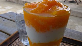 絶品マンゴーパフェ