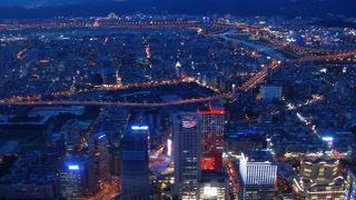 台北101の85階にある台湾料理の代名詞欣葉プロデュースの天空レストラン　夜景も最高です～♪