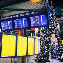 1Fの鉄道時刻表