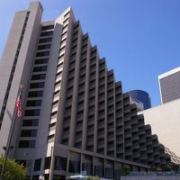 フェリーターミナルの目の前です。