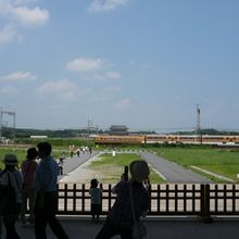 朱雀門と近鉄電車のコラボ