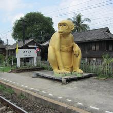 ロップリー駅です