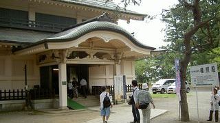 直江兼続の「愛」の字の前立の兜が置かれてあります