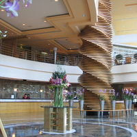 開放的なロビー