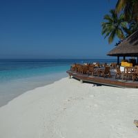 ビーチに面したバー