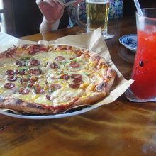 ピザ（大）とアセロラジュース