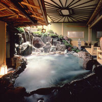 こちらはぬるめでしたがゆっくり入るにはいいです。