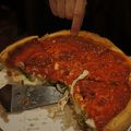 シカゴ名物ディープディッシュピザ　GIORDANO'S