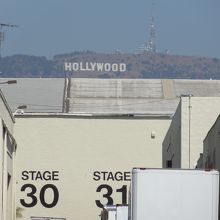 遠くにはハリウッドサインが。