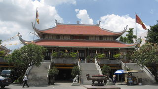 ベトナム最大の仏教寺院